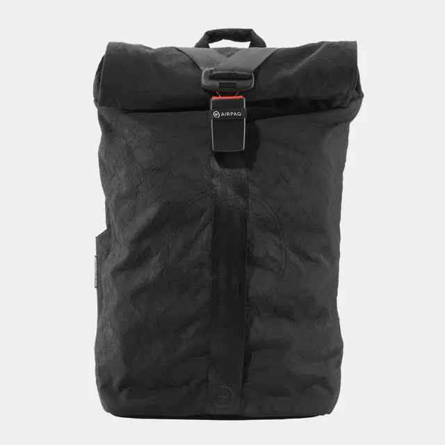airpaq-rolltop-biq-35l-upcycling-rucksack-bike-set-mit-fahrradhaken image 1