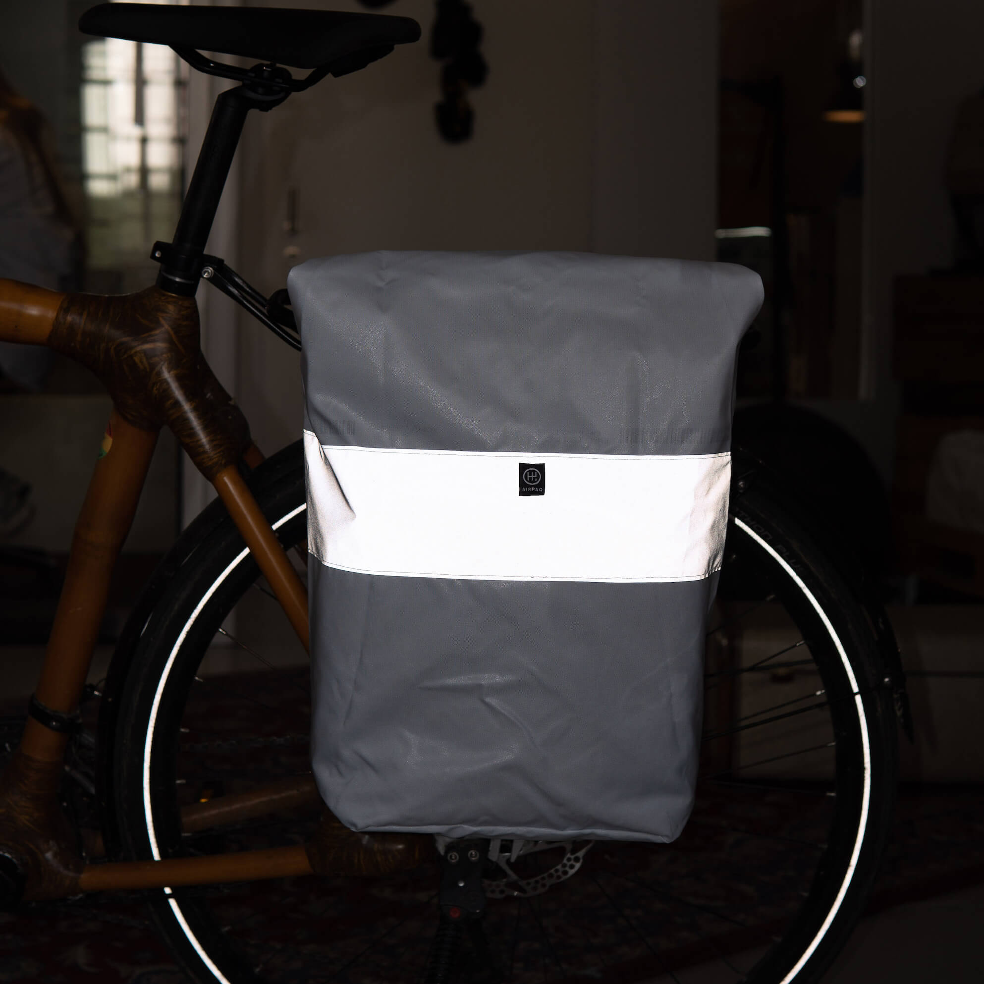 airpaq-dirtcover-rolltop-schutzh-lle-mit-reflektor image 3