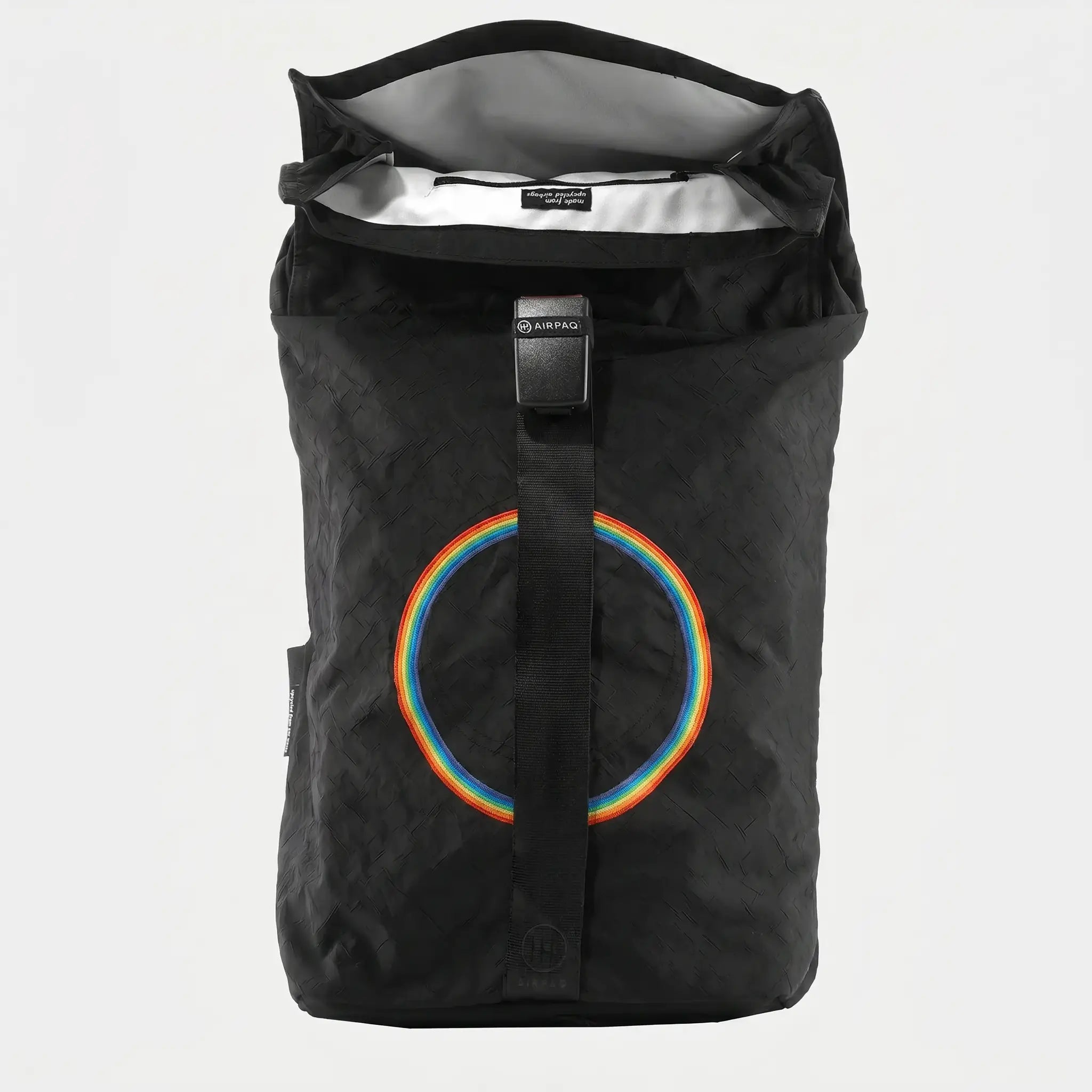 airpaq-pride-biq-rolltop-rucksack-35l-upcycling image 2