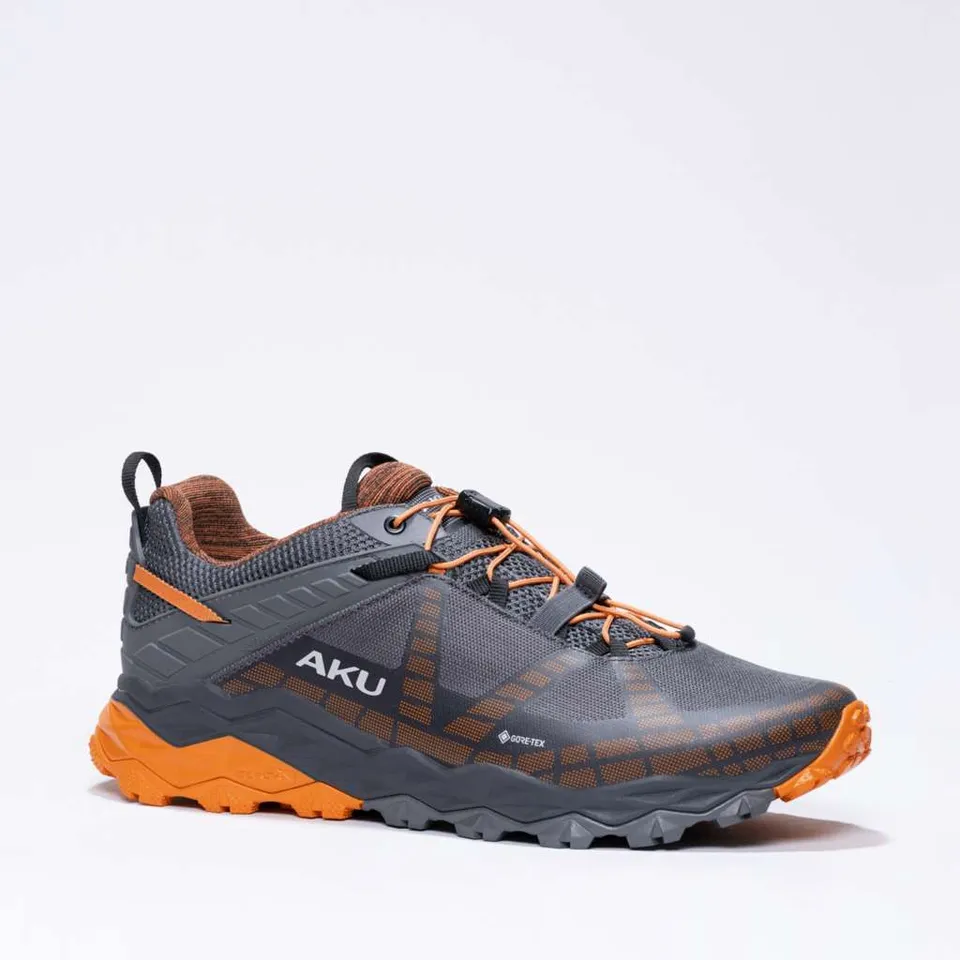 aku-flyrock-gtx-herren-fast-hiking-schuh-nero-arancio image 1