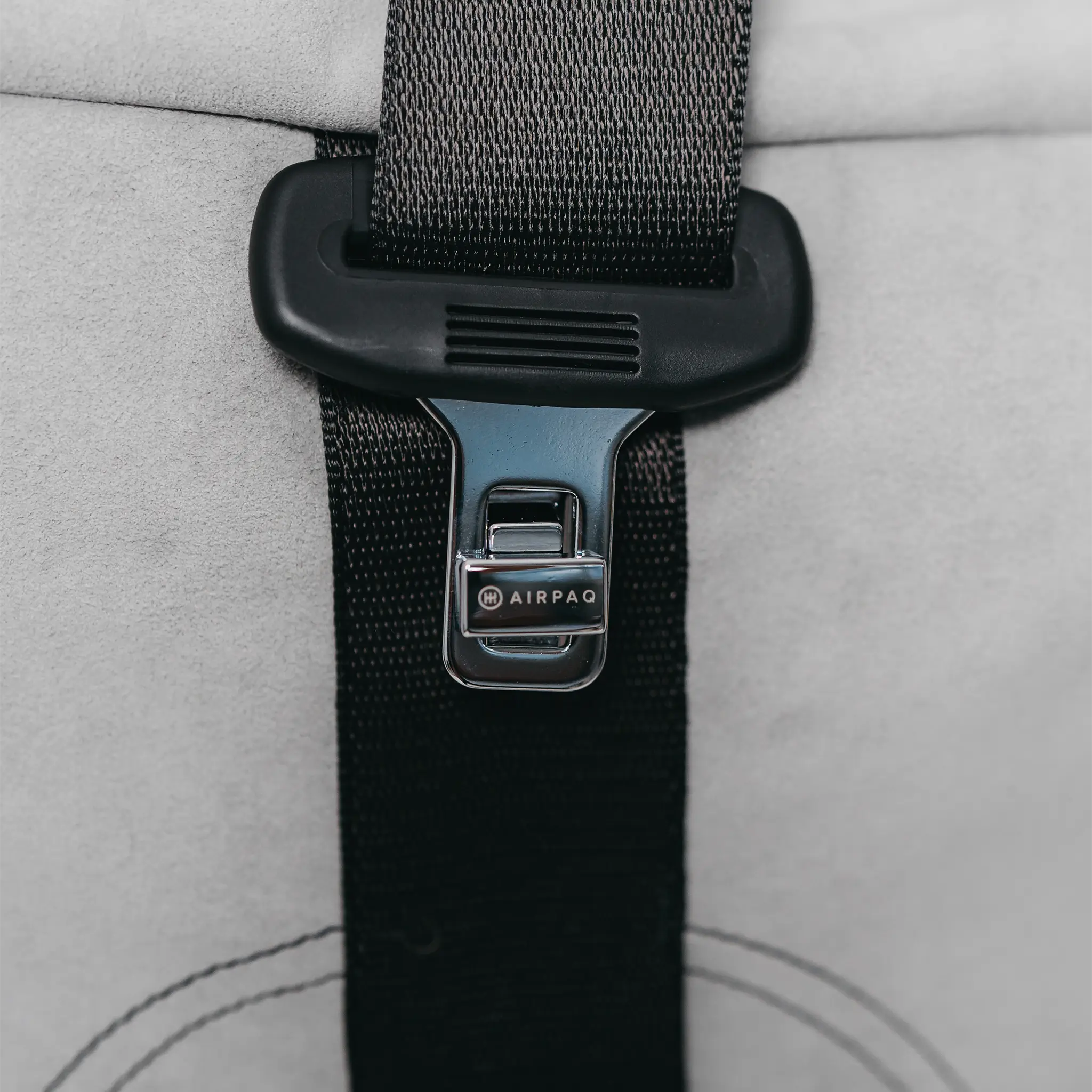 airpaq-rolltop-epiq-upcycling-rucksack-aus-ultrasuede image 4