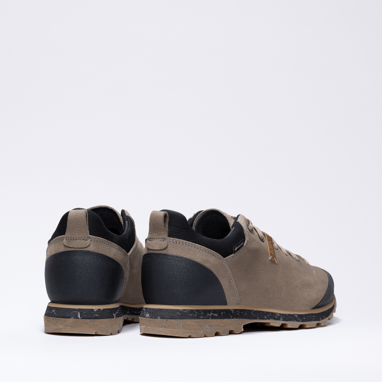 aku-bellamont-iv-nbk-gtx-unisex-freizeitschuh-beige-beige image 3
