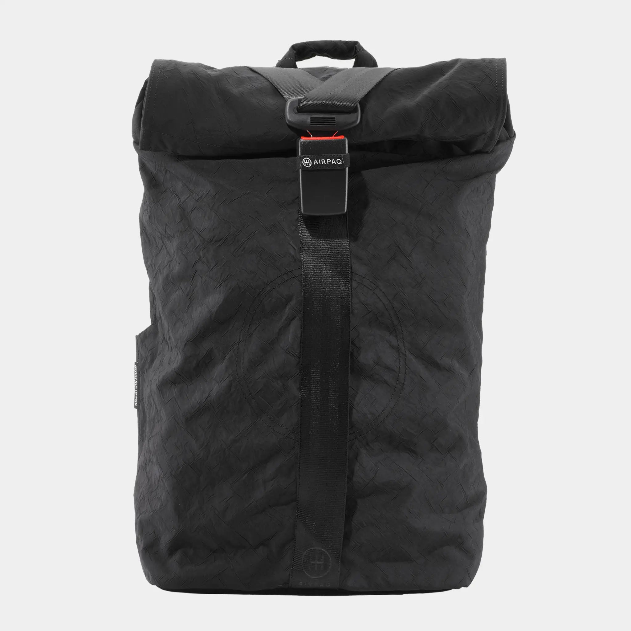 airpaq-rolltop-biq-35l-upcycling-rucksack-bike-set-mit-fahrradhaken image 1