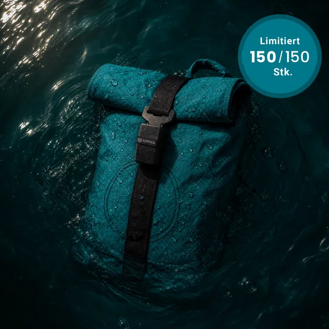 airpaq-rolltop-rucksack-ocean image 1