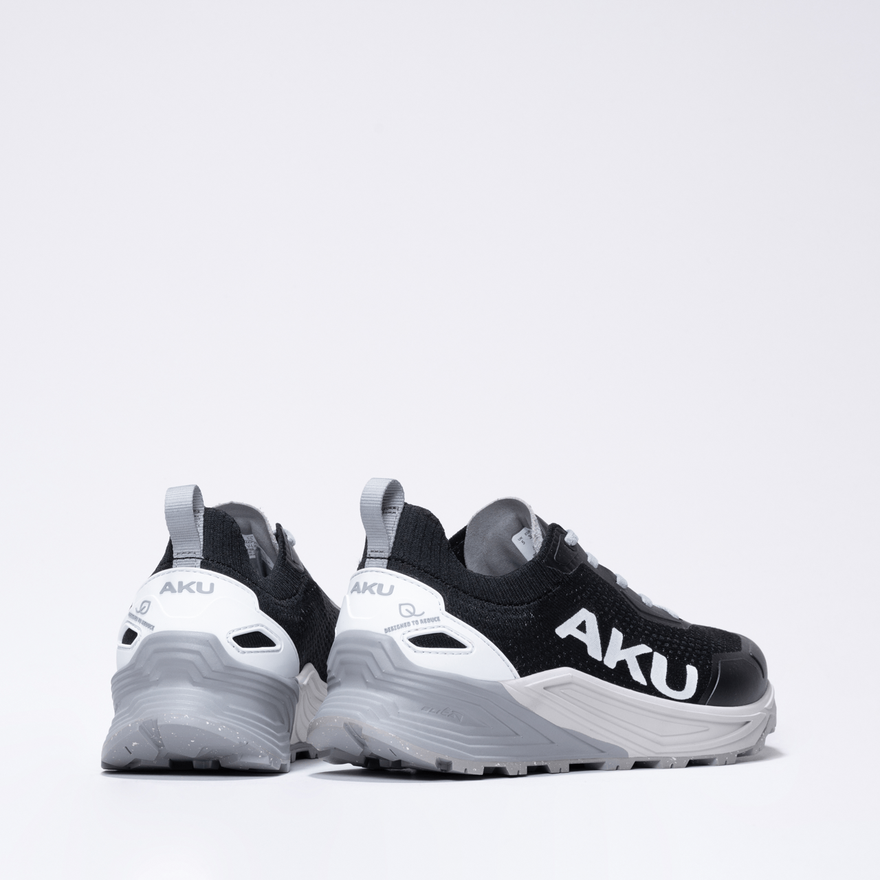 aku-aira-v-light-ws-damen-fast-hiking-schuh-schwarz-grau image 3