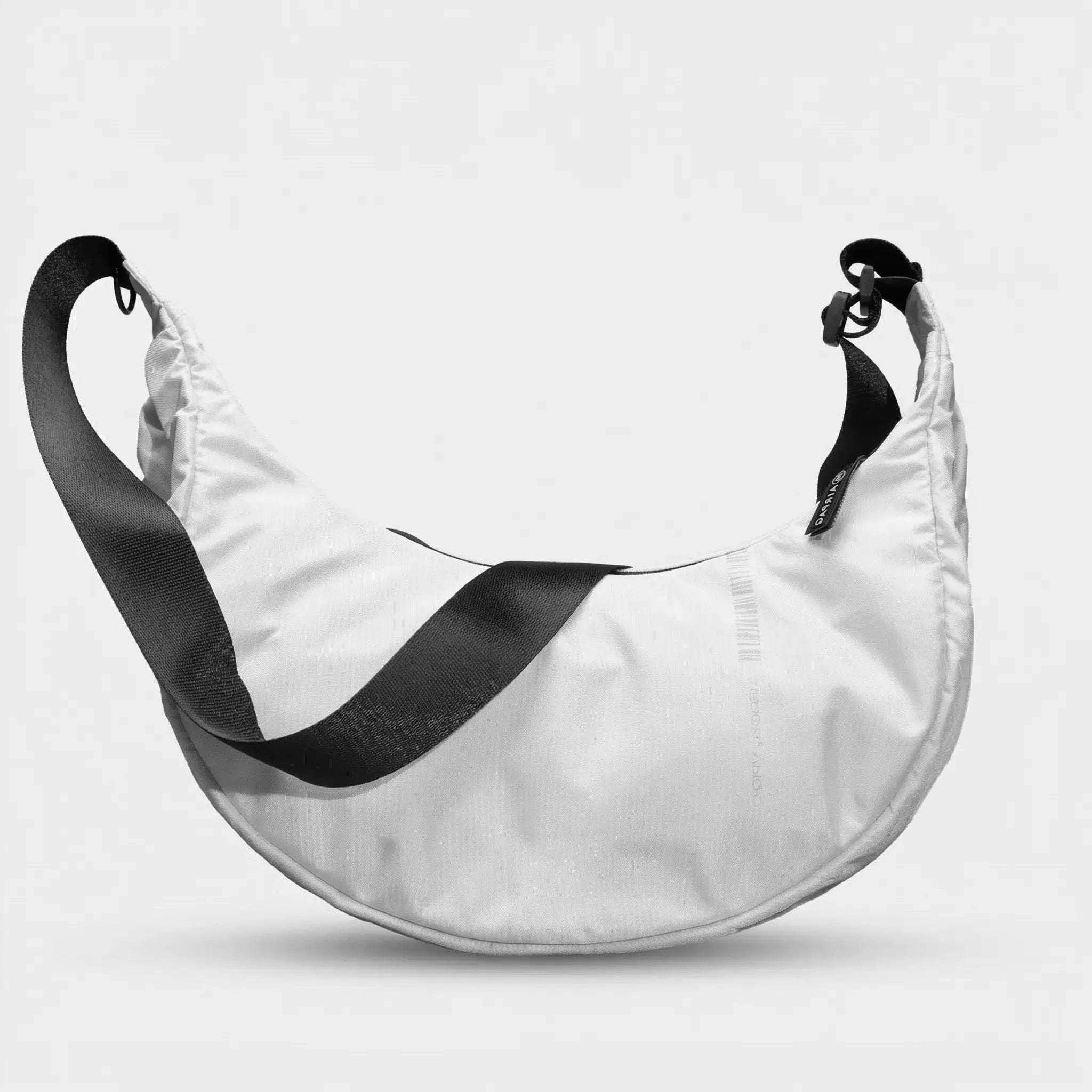 airpaq-undyed-moonbaq-upcycling-bauchtasche image 2