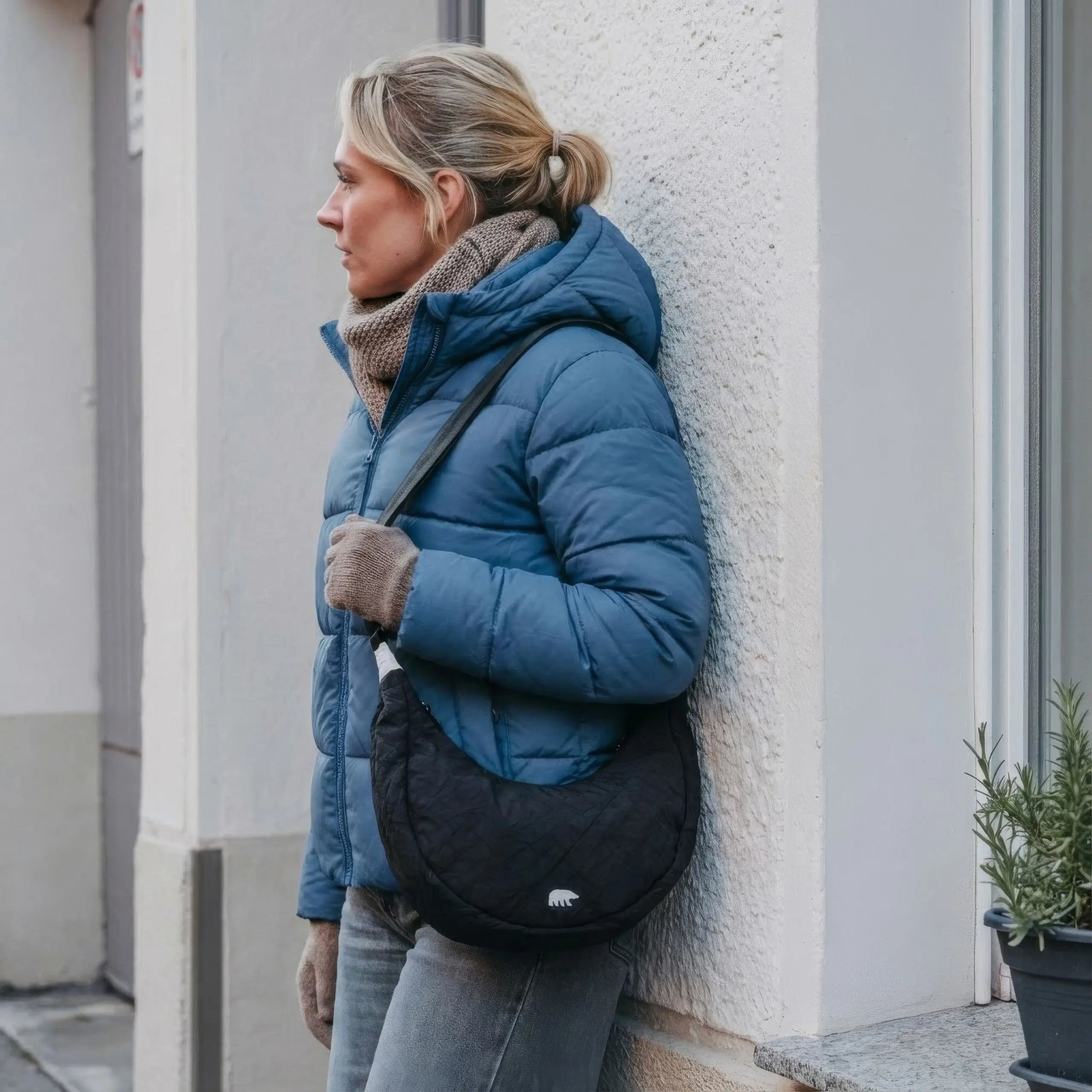 airpaq-moonbaq-mini-eisb-r-upcycling-tasche image 7