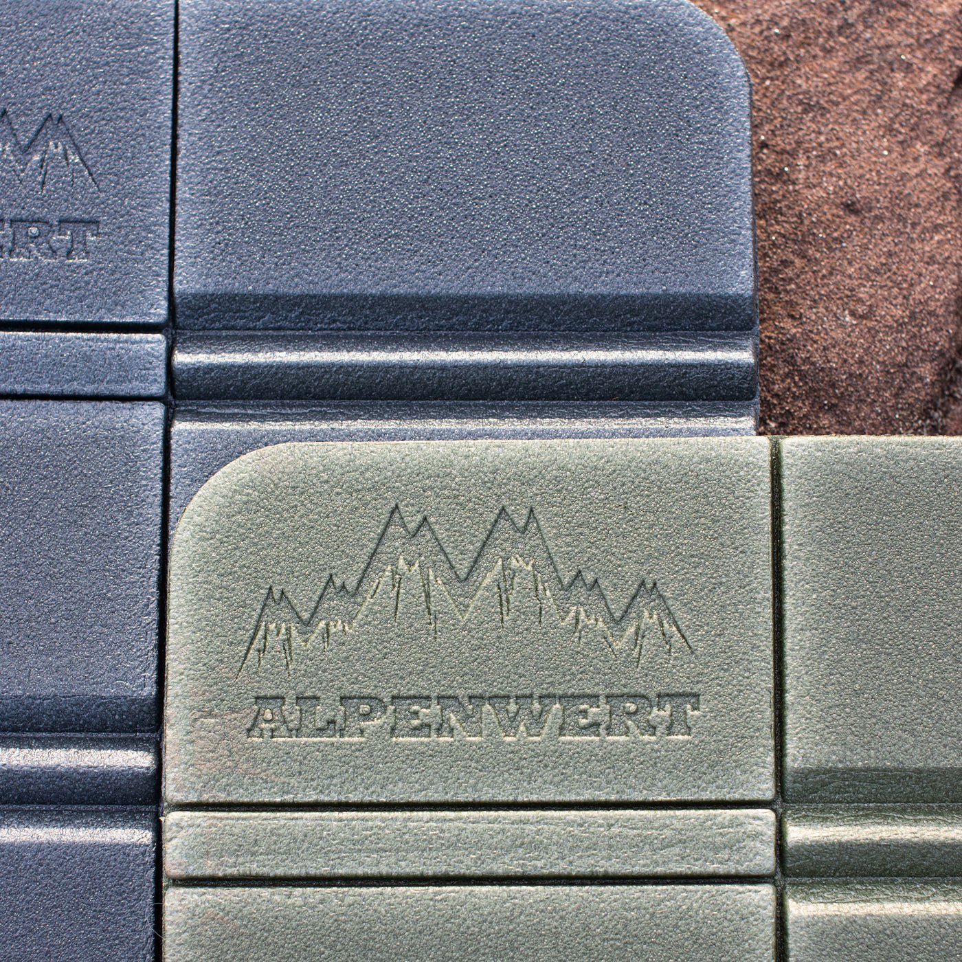 alpenwert-outdoor-sitzkissen-faltbar-2er-set-leicht-isolierend image 6