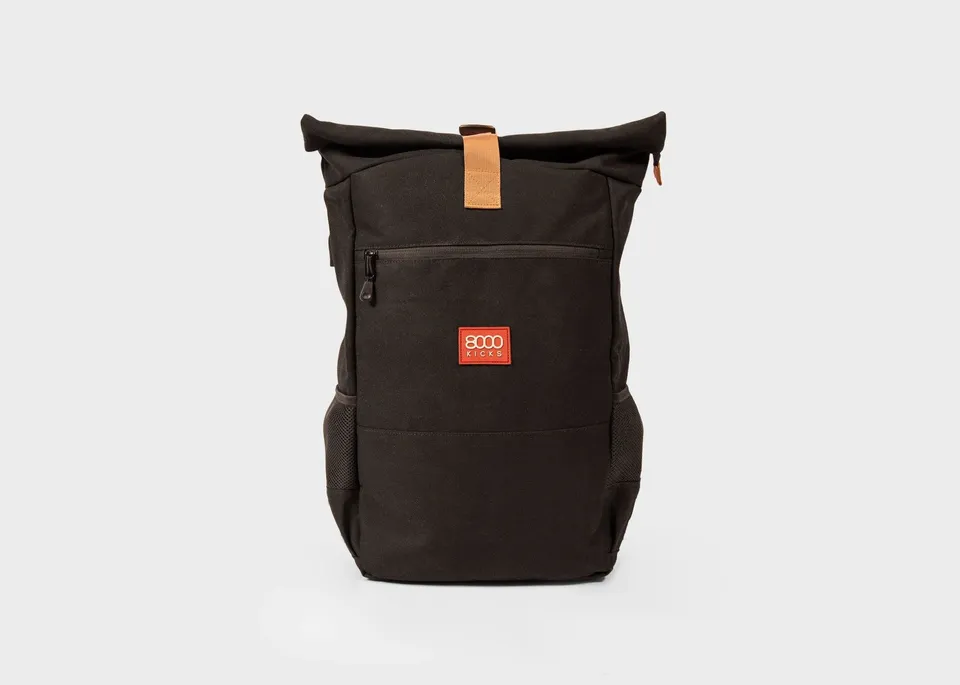 8000kicks-everyday-hanf-rolltop-rucksack-18-30l-schwarz-mit-laptopfach image 1