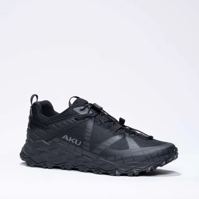 aku-flyrock-t-multiutility-schuh-schwarz-unisex image 1