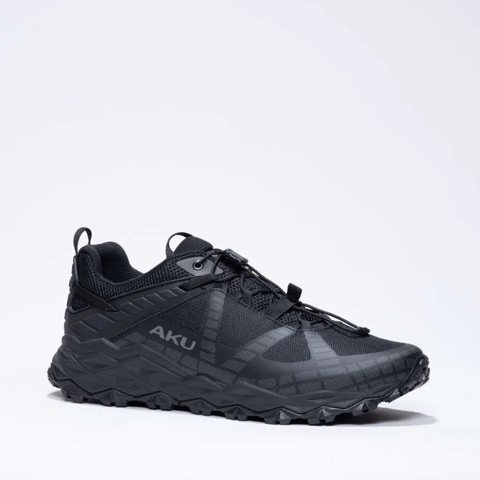 aku-flyrock-t-multiutility-schuh-schwarz-unisex image 1