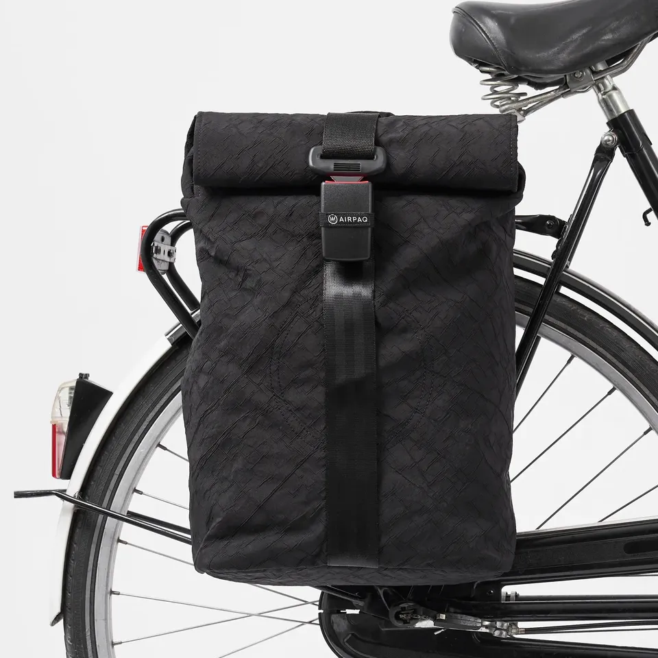 airpaq-fahrradhaken-metallhaken-f-r-rolltop-rucksack-zur-gep-cktr-ger-montage image 1