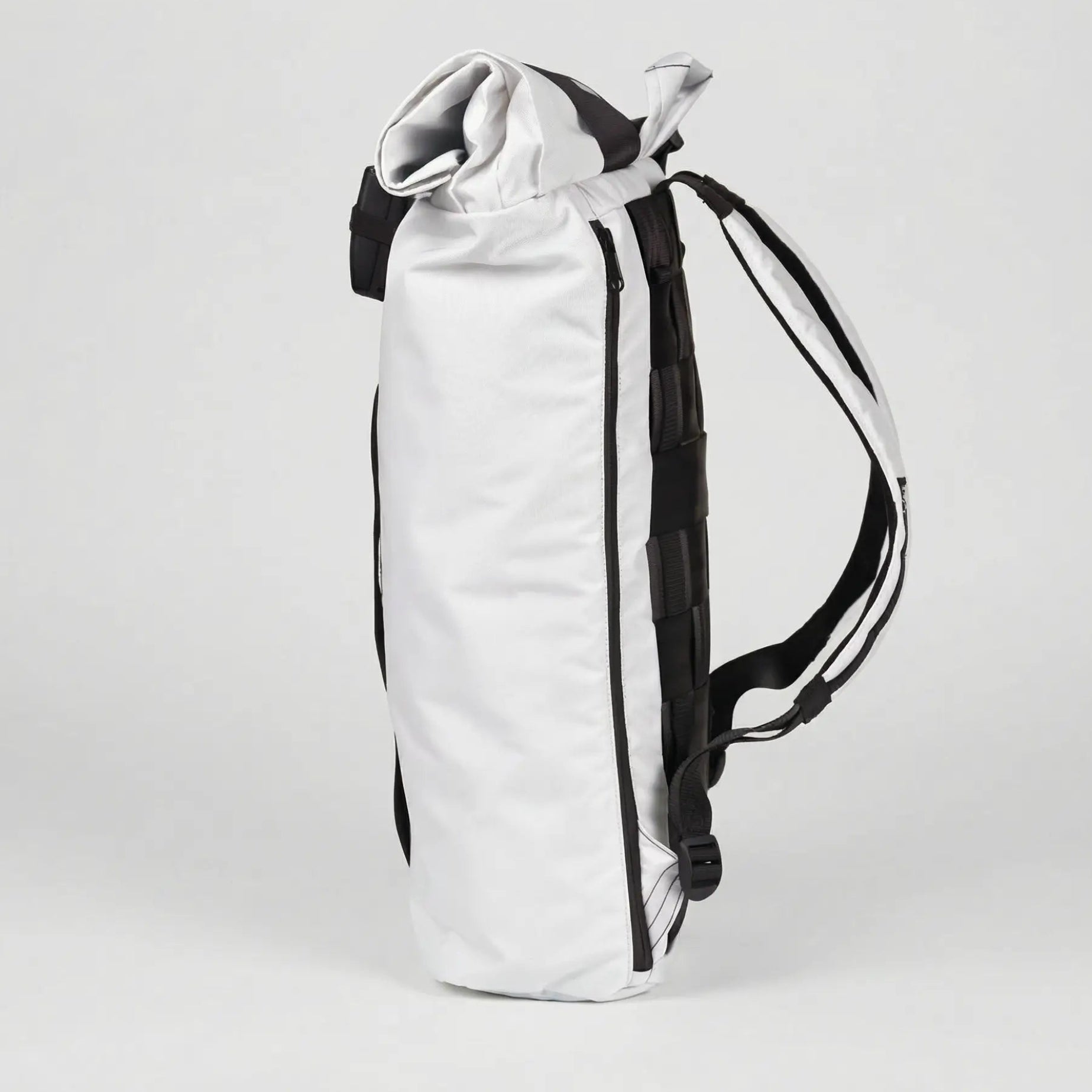 airpaq-rolltop-biq-rucksack-undyed-upcycling image 4