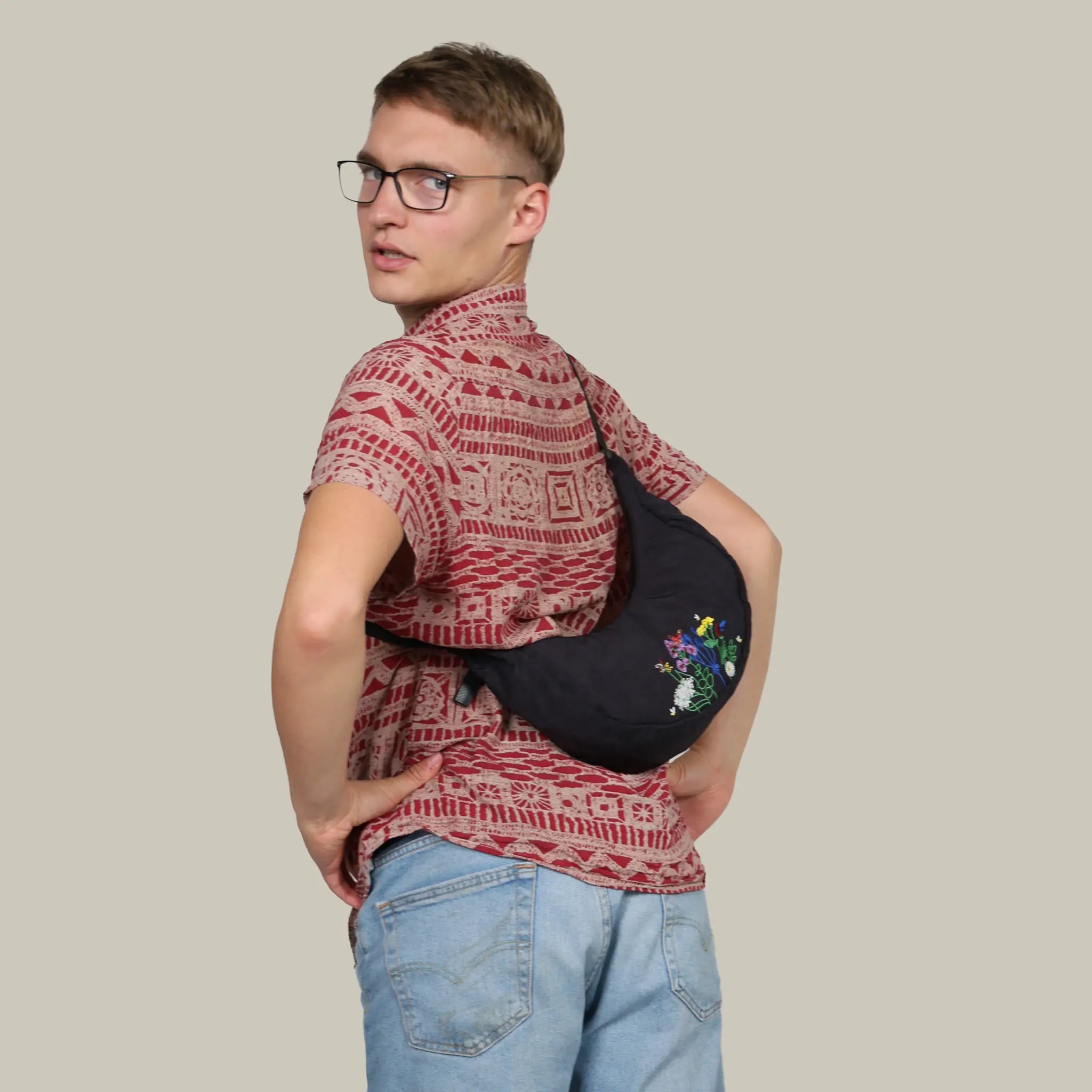 airpaq-robinga-moonbaq-mini-sonderedition-upcycling-bauchtasche image 8