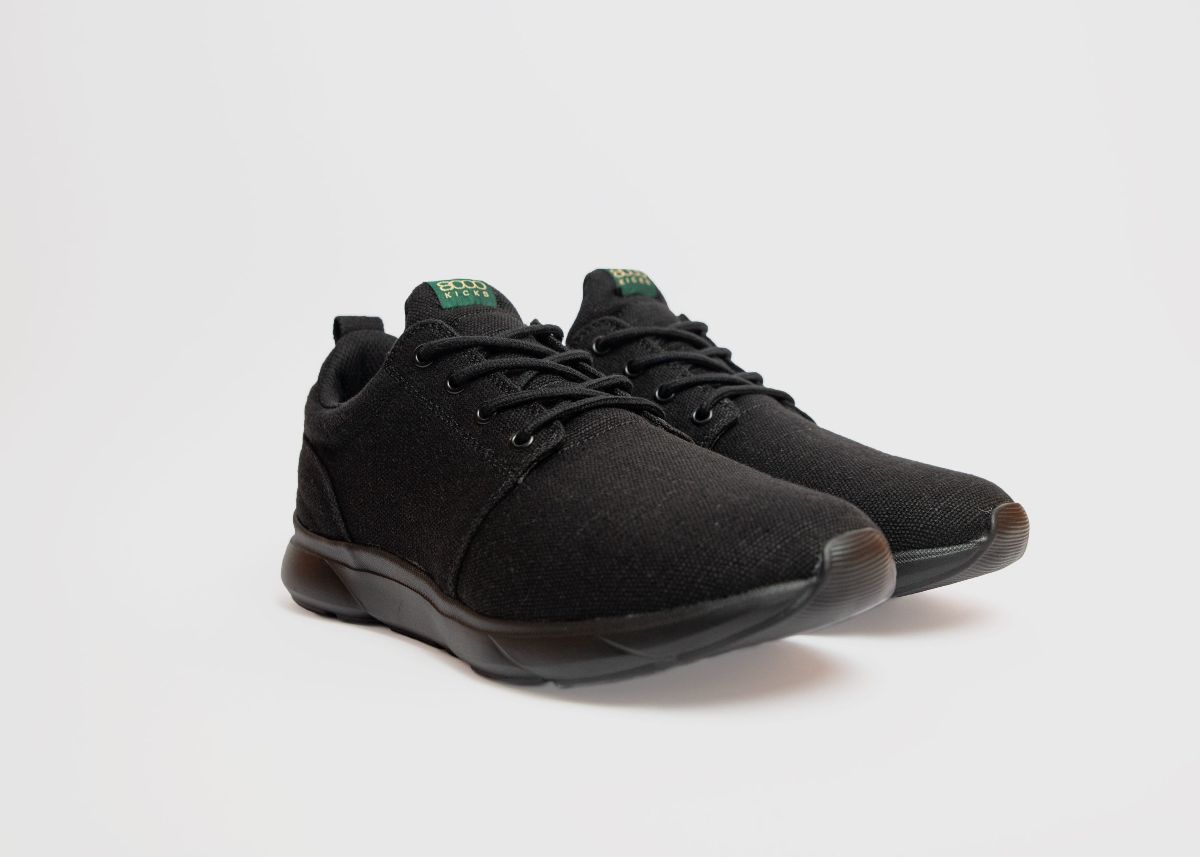 8000kicks-explorer-v2-damen-sneaker-full-black-aus-hanf image 2