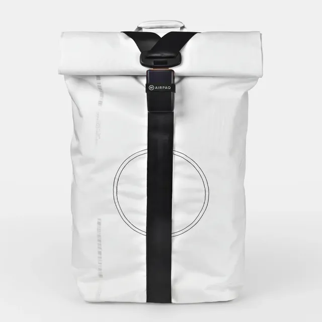 airpaq-rolltop-biq-rucksack-undyed-upcycling image 1