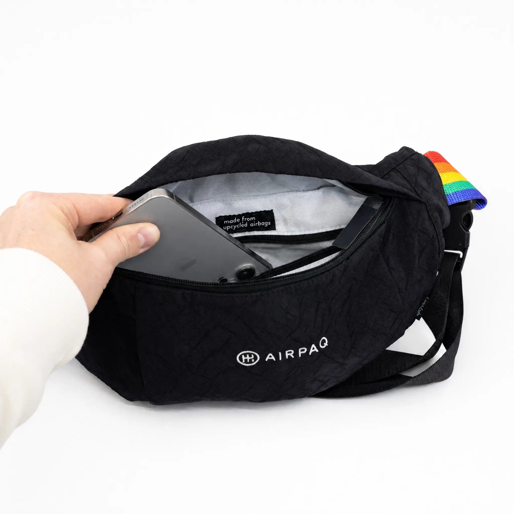 airpaq-hip-baq-large-pride-edition-bauchtasche image 3