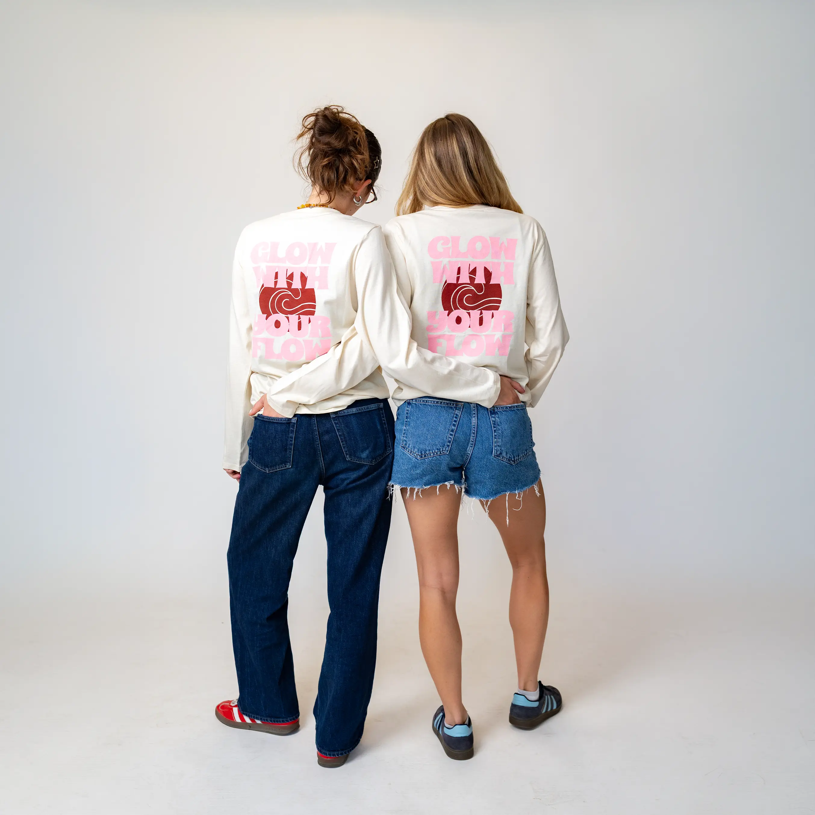 airpaq-period-power-longsleeve-shirt-uterus-edition image 4