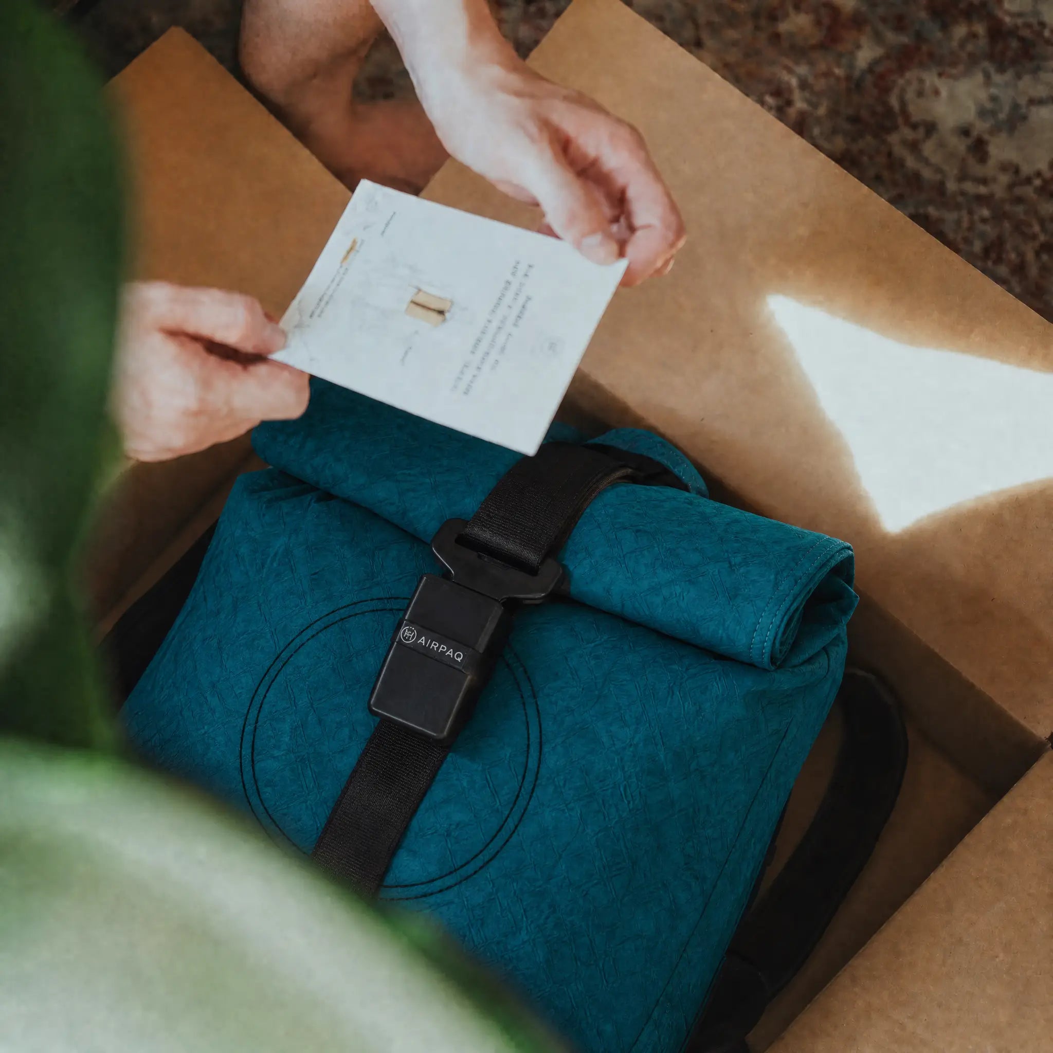 airpaq-rolltop-rucksack-ocean image 6