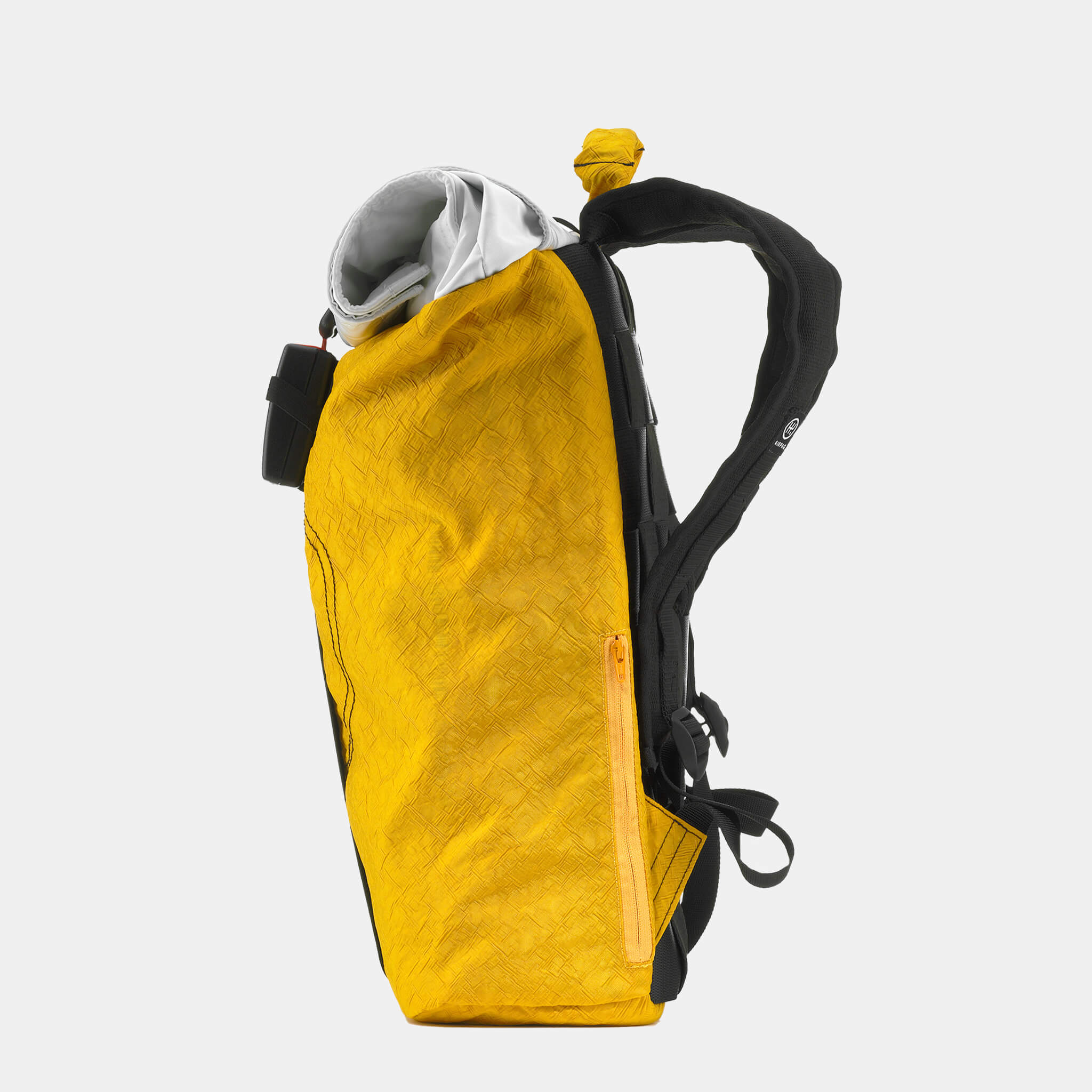 airpaq-rolltop-wei-e-rolle-21l-laptop-rucksack-aus-airbag image 4